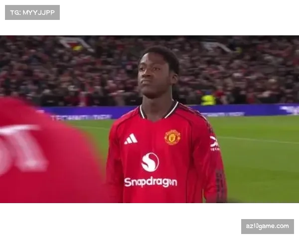 梅努中场拦截与出球俱佳,获评7.4分成曼联防守体系关键一环 梅努中场拦截与出球俱佳,获评7.4分成曼联防守体系关键一环